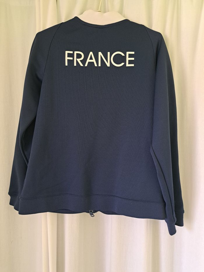 Veste Nike - photo numéro 2