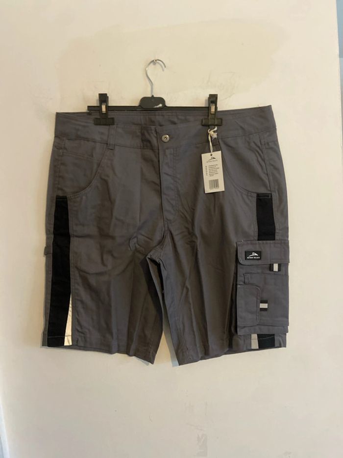 short homme neuf - photo numéro 2