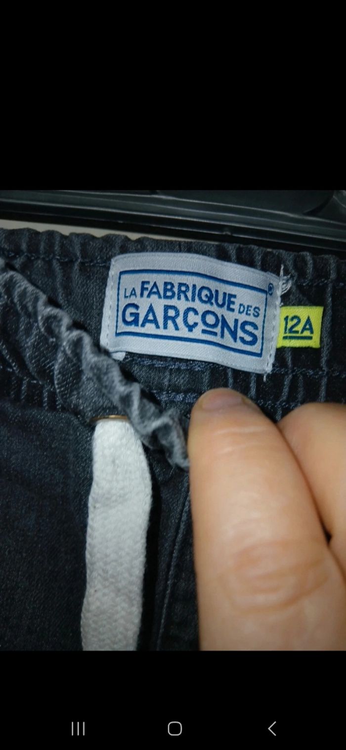 Jeans taille 12 ans - photo numéro 3
