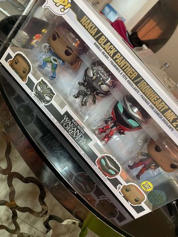 POP Black Panther Wakanda forever Marvel Coffret  Special Édition Funko