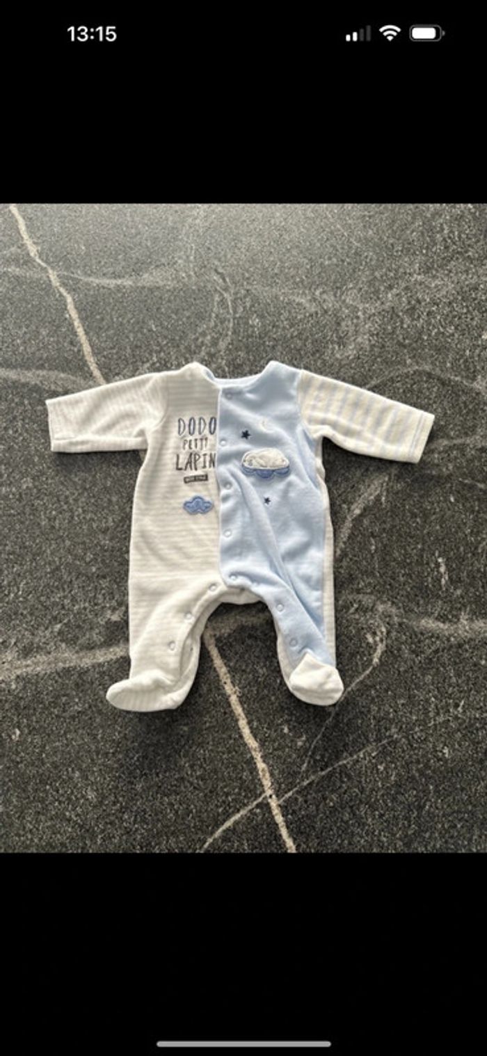 Pyjama chaud bébé mixte un mois très bon état, porté une fois