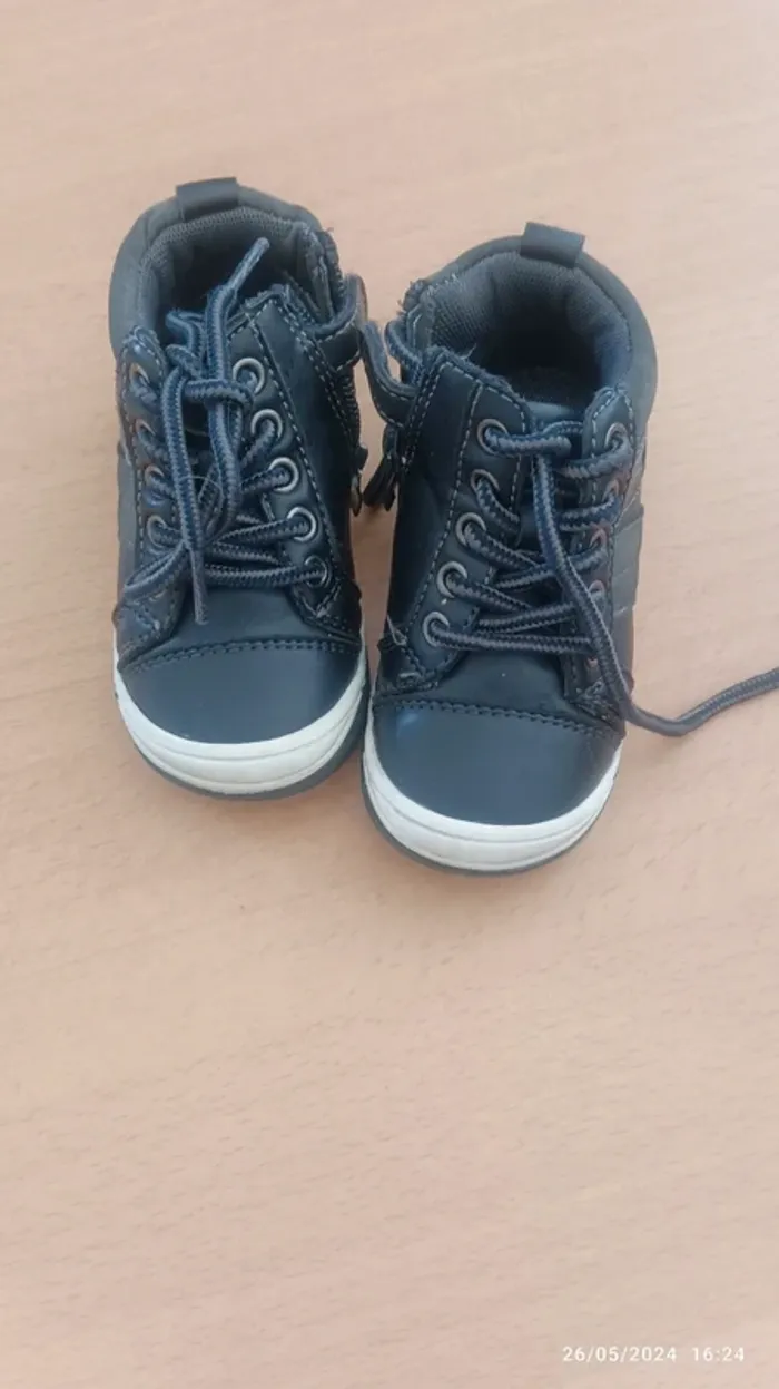 Chaussures 22