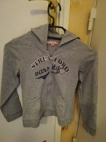 Gilet a fermeture éclair avec capuche 8 ans