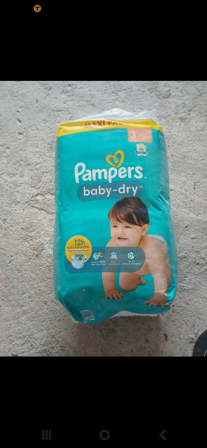 Couches pampers