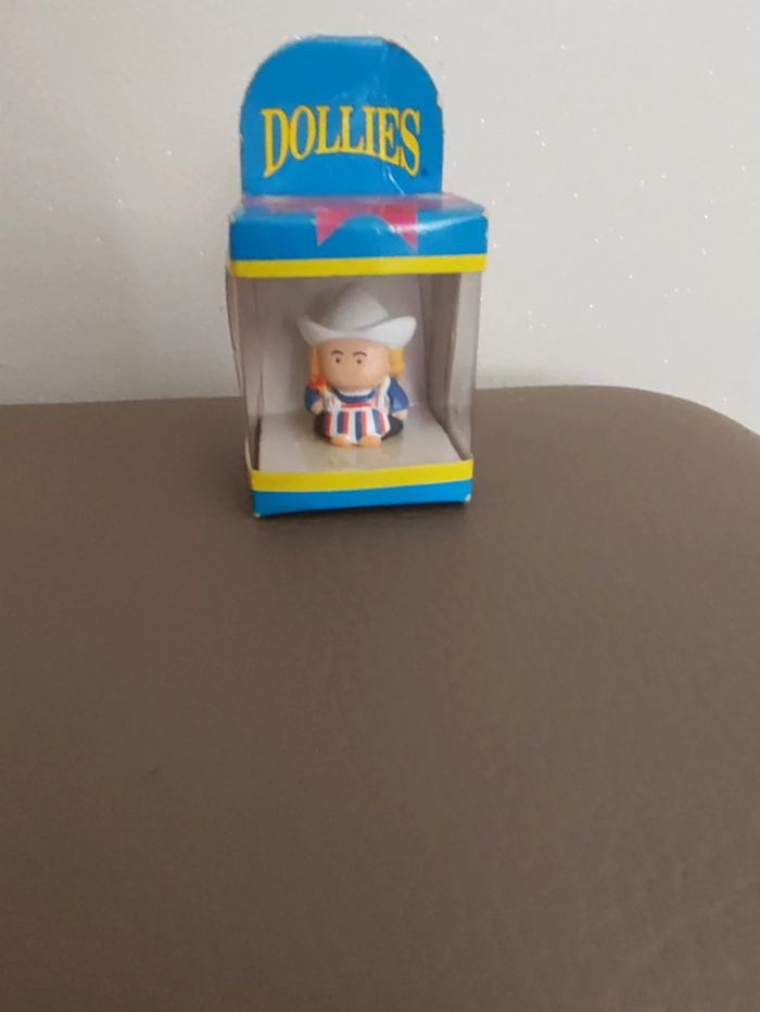 figurine dollies cowboy neuf - photo numéro 5