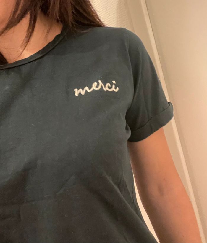 T-shirt vert foncé « merci » taille S - photo numéro 4