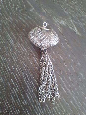 Pendentif argenté