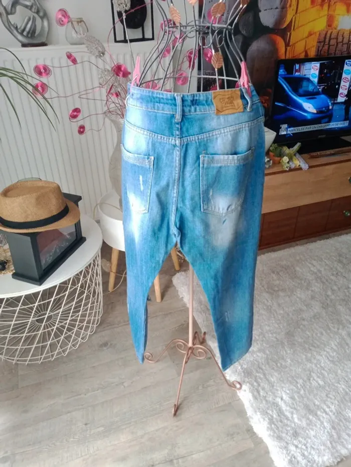 Jeans bleu  troué Zara - photo numéro 9