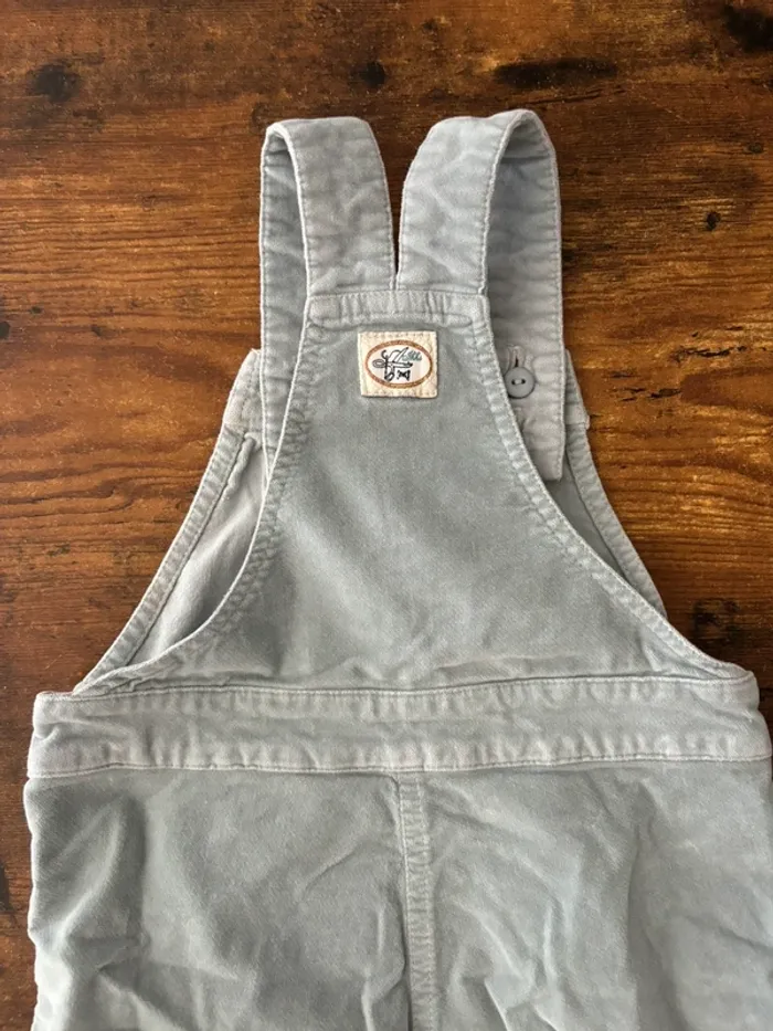 Salopette short en velours bleu gris - photo numéro 4
