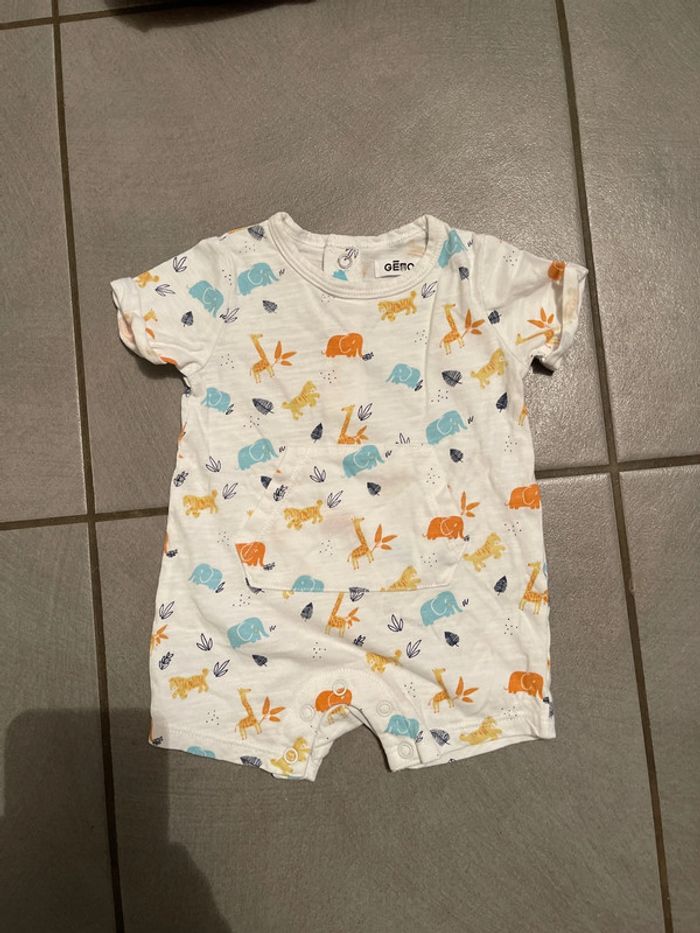 Barboteuse taille 3 mois