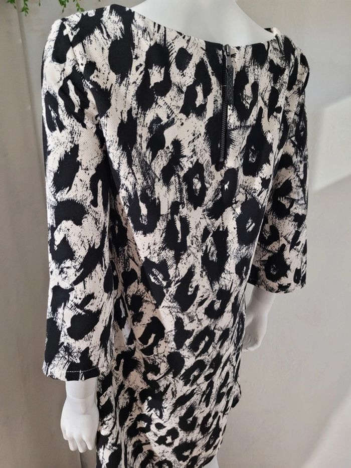 Robe noire et blanc - photo numéro 7