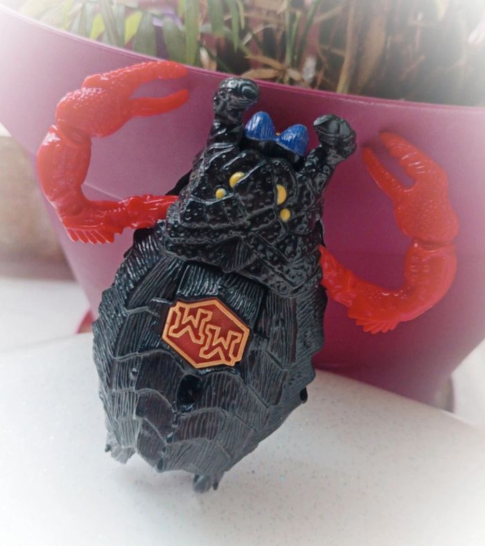 Polly pocket bluebird mighty max scorpion doom zone scorpio micro Playset miniature Monster