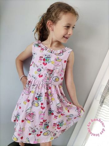 8 ans robe été ( étiquette coupée)
