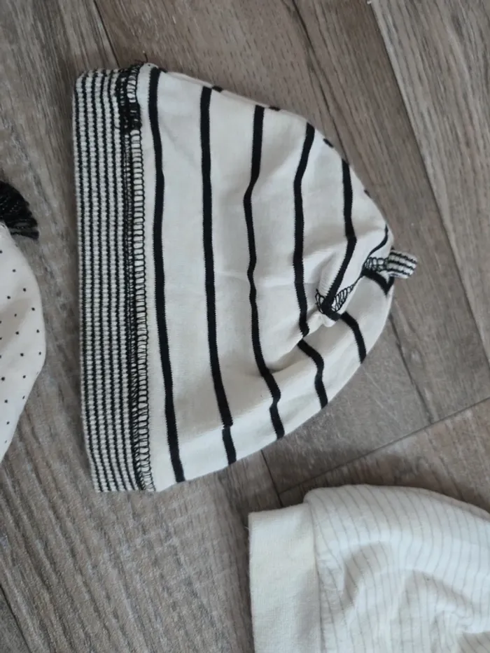 Bonnets de naissance - photo numéro 3