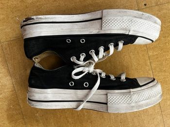 Converse été 38 bon état avec ses imperfections
