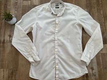 - Chemise Devred (A) - Taille M - Bon état. Tache