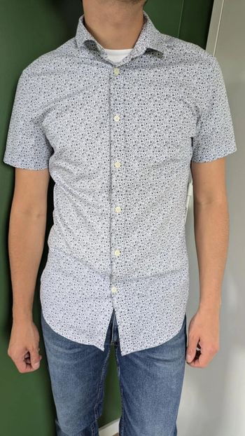 Chemise courte Jules, blanche à motifs