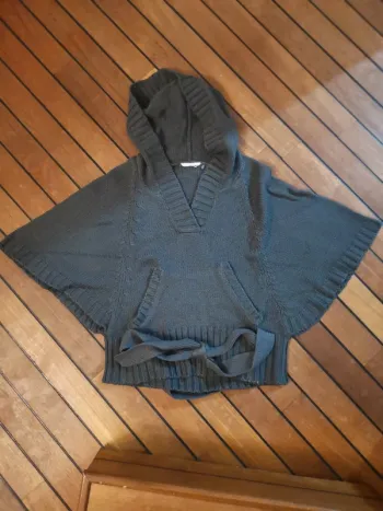 Pull cape