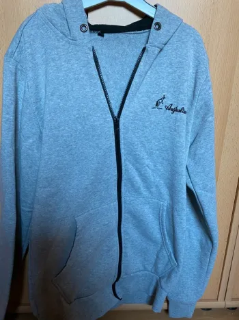 Gilet zippé à capuche