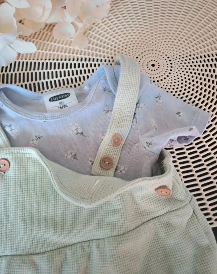 Robe+bodie, taille 9-12 mois, marque lily & Dan - photo numéro 3