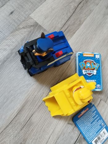 Véhicule et figurine Pat patrouille