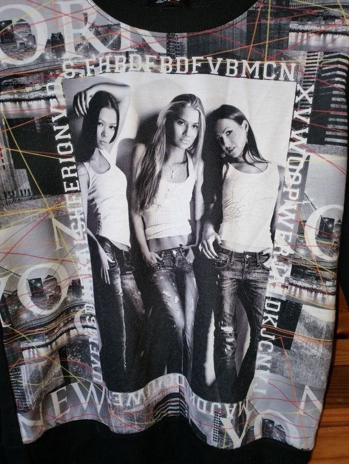 Pull Lafa Paris neuf Taille 14 ans - photo numéro 4