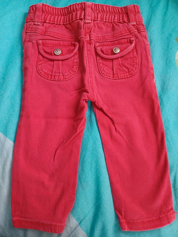 Jean rouge 12 mois - photo numéro 4