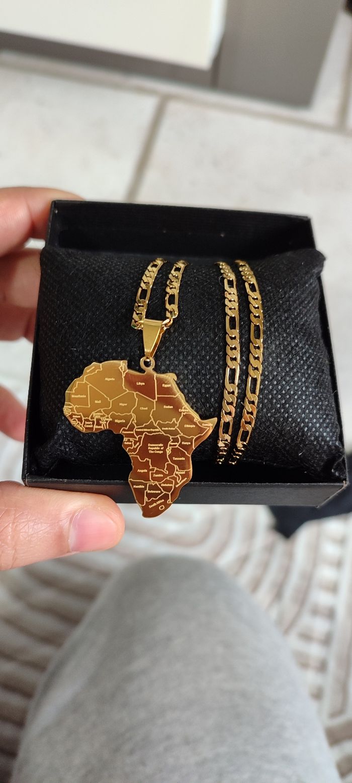 Collier avec pendentif carte d'Afrique - photo numéro 2