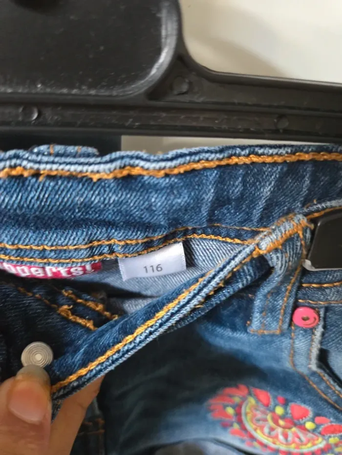Short en jeans fille taille 6ans - photo numéro 2
