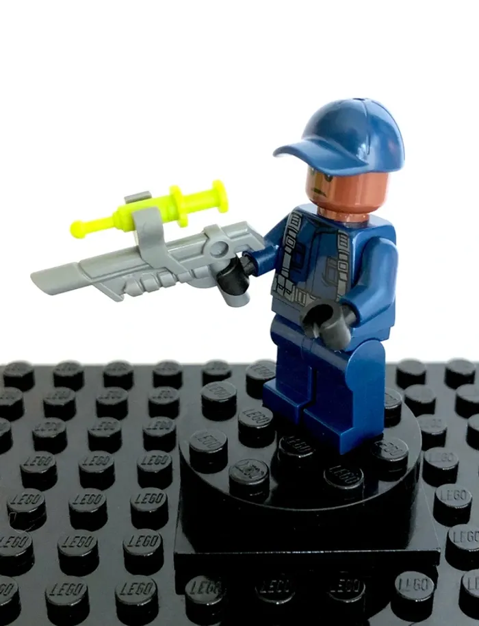 LEGO Jurassic world - Garde - photo numéro 4