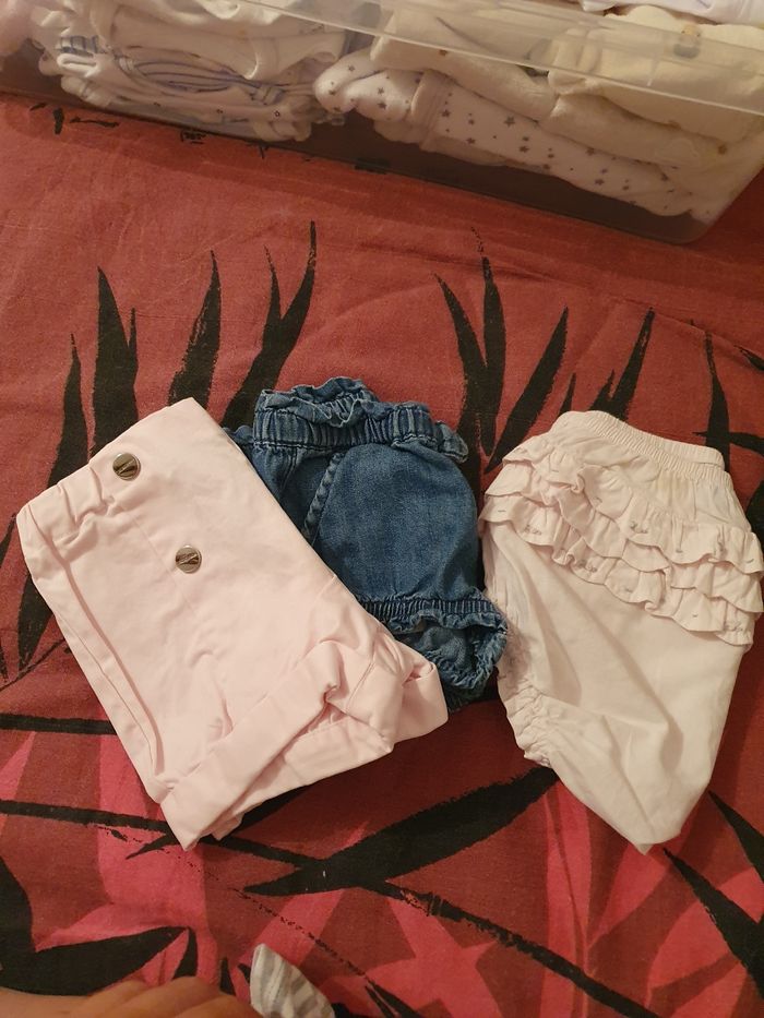 Short et cache couche