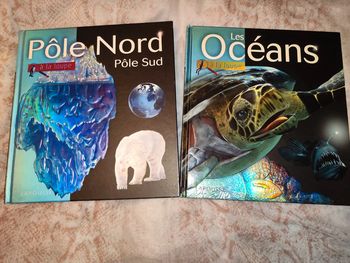Lot de 2 livres océans et pôle nord a la loupe