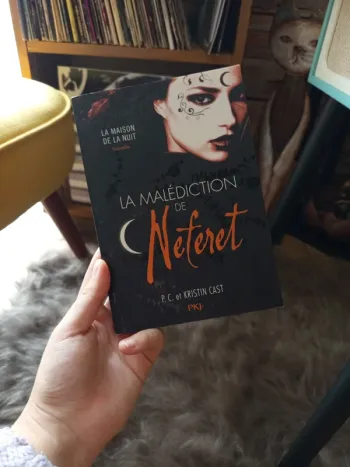 La malédiction de neferet P.C Kristin cast