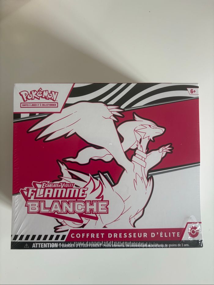 Pokémon ETB Flamme Blanche EV10.5