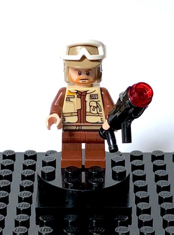 LEGO Star Wars - Rebel trooper, dark tan helmet