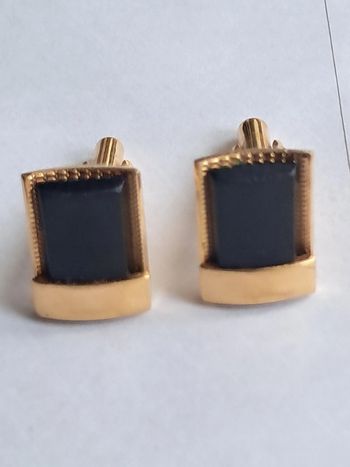 Boutons de manchette anciens plaqué or et pierre noire