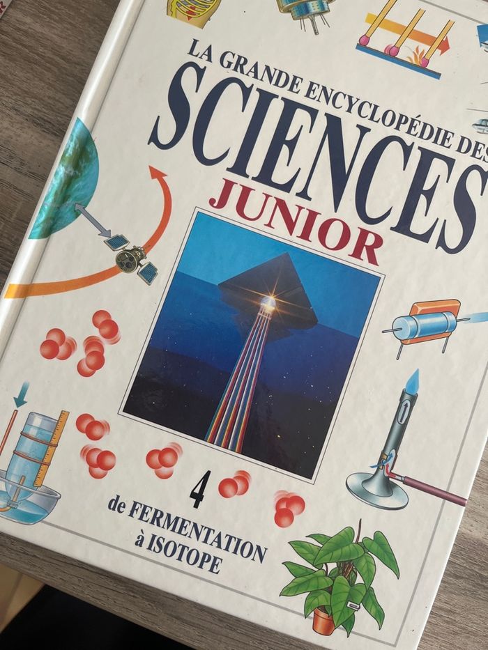 Lot de livres « la grande encyclopédie des sciences - Junior » - photo numéro 5