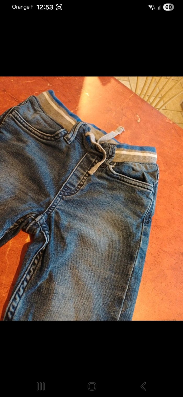 Jean garçon taille 5 ans - photo numéro 2