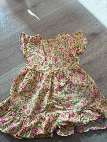 Robe manches courtes 