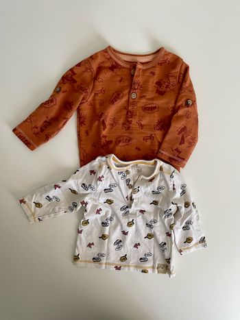 LOT 2 TEE-SHIRTS MANCHES LONGUES