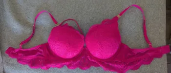 Sublime soutien-gorge push up rose fushia 95B