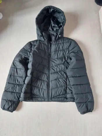 Doudoune xs taille petit