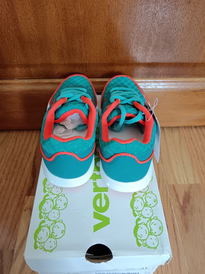 Baskets 30 Vertbaudet Neuves - photo numéro 4