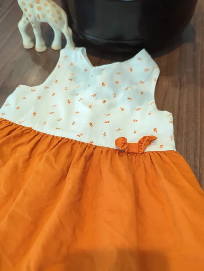 Robe orange et blanche 9m - photo numéro 2