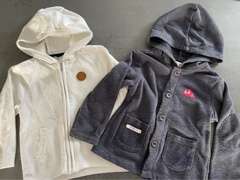 Lots de 2 gilets 18 mois