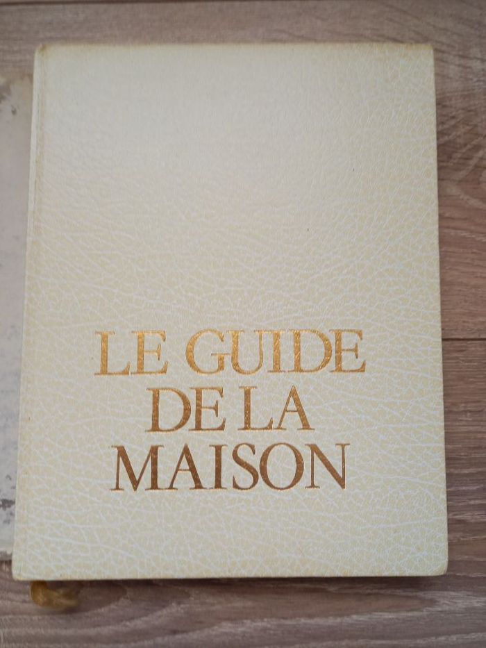 Livre Le guide de la maison - photo numéro 3