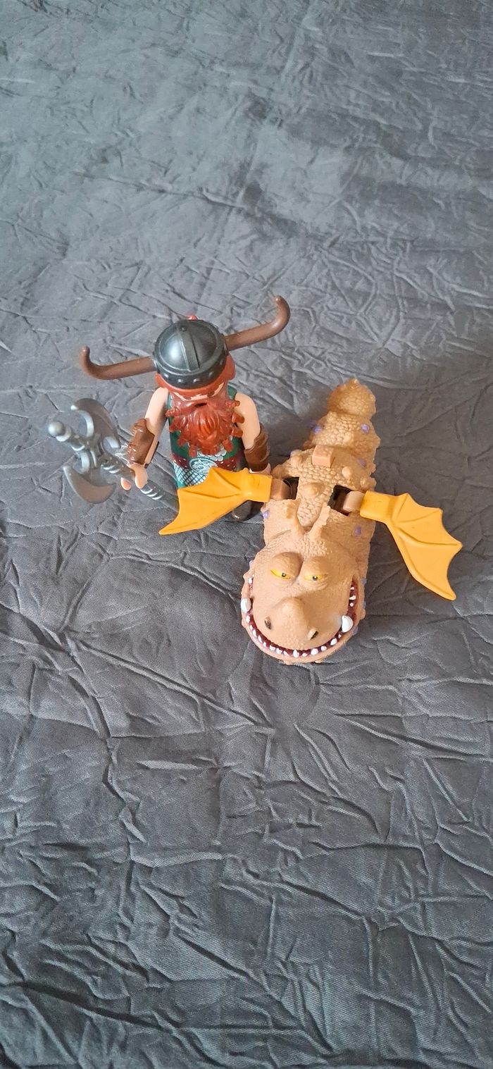 Figurine Stoïk le Vaste avec Dragon Gronckle - "How to Train Your Dragon" - Bon État