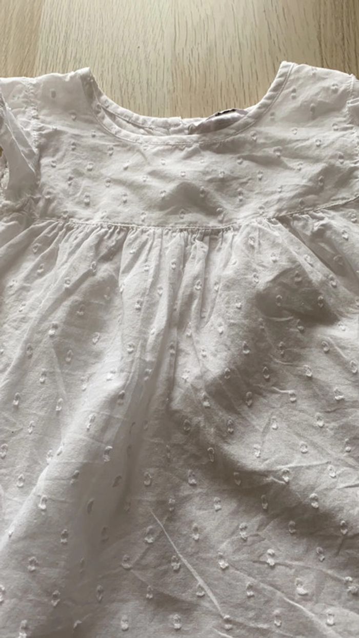 Lot de deux blouses blanches broderie anglaise - photo numéro 2