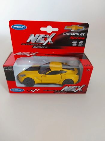 Chevrolet corvette c7  - jaune