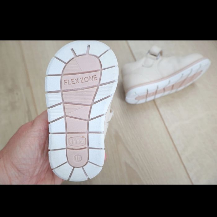 Chaussure taille 18 - photo numéro 3
